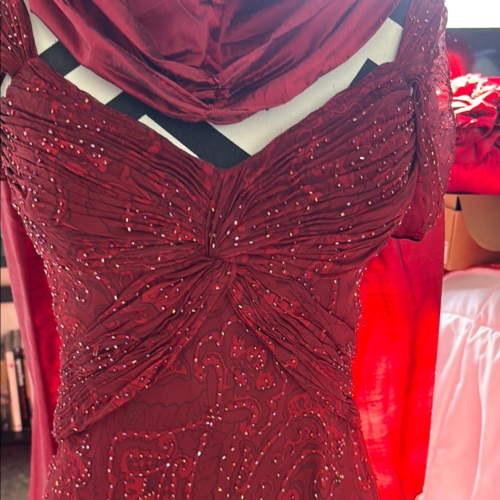 Elegant Red Evening Dress